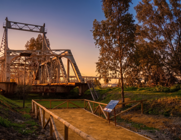 Puente abierto: Miradas al atardecer. Microvisitas gratuitas al puente de Alfonso XIII